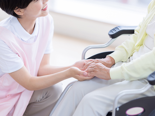 介護職介護福祉士介護老人保健施設残業なし・少なめ 日勤のみ＆平日...